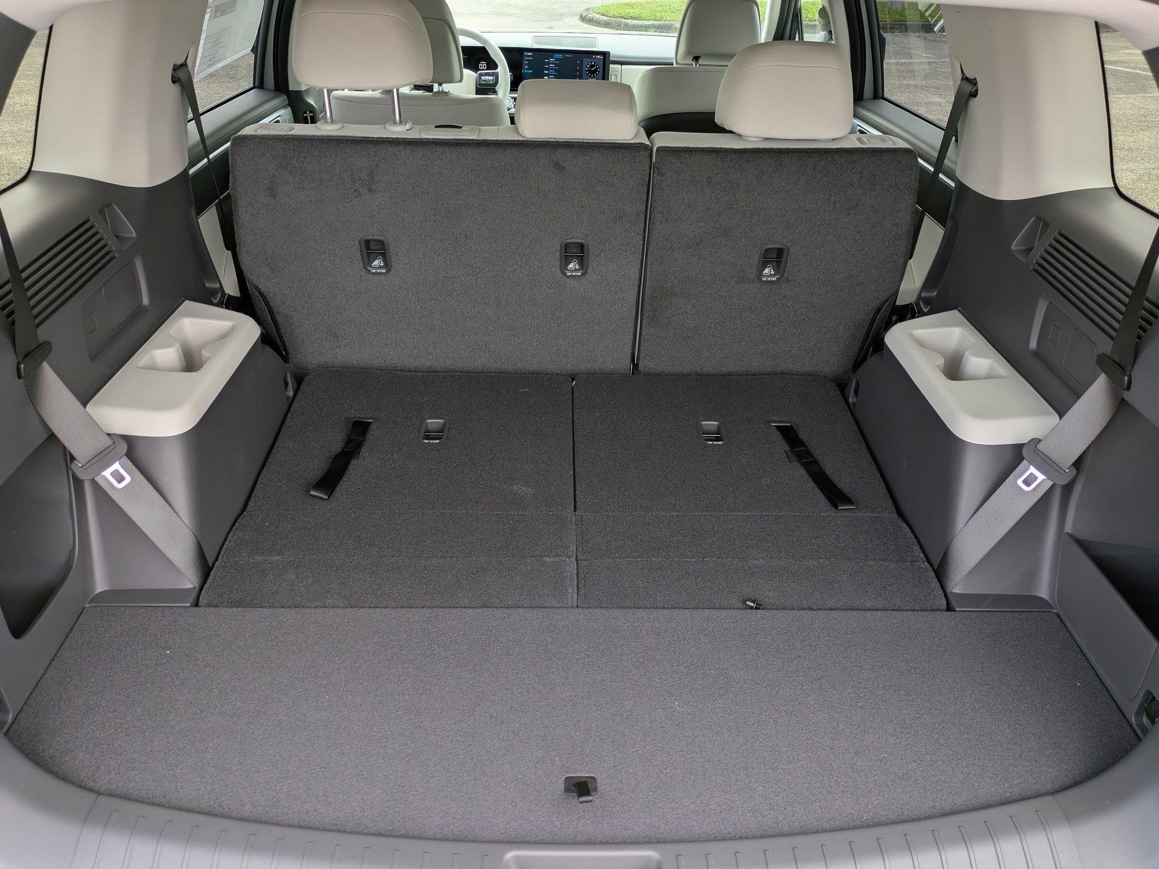 Hyundai Santa Fe Hybrid Se Front Wheel Drive Sport Utility - Thumbnail 16