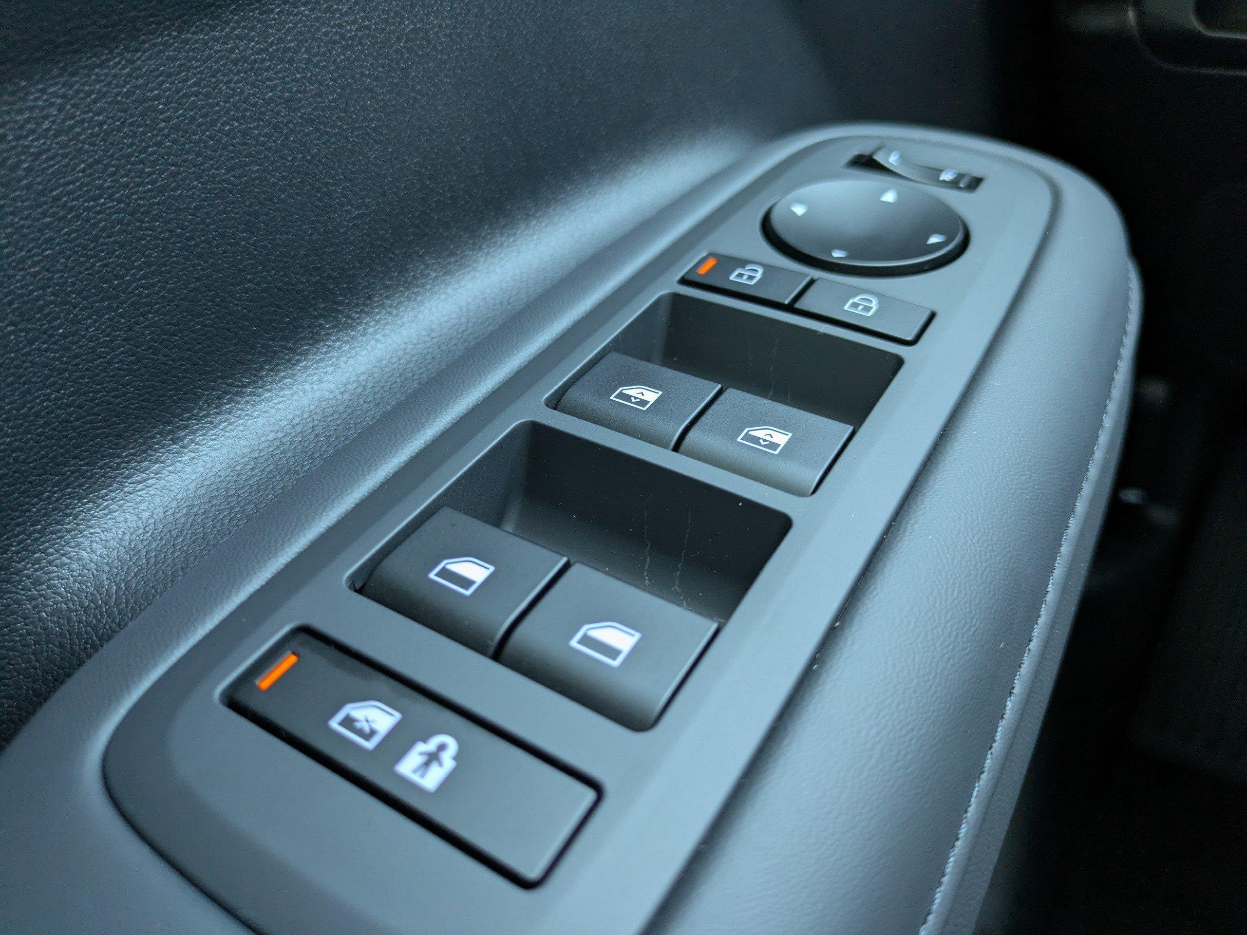 Hyundai Santa Fe Hybrid Sel Front Wheel Drive Sport Utility - Thumbnail 20