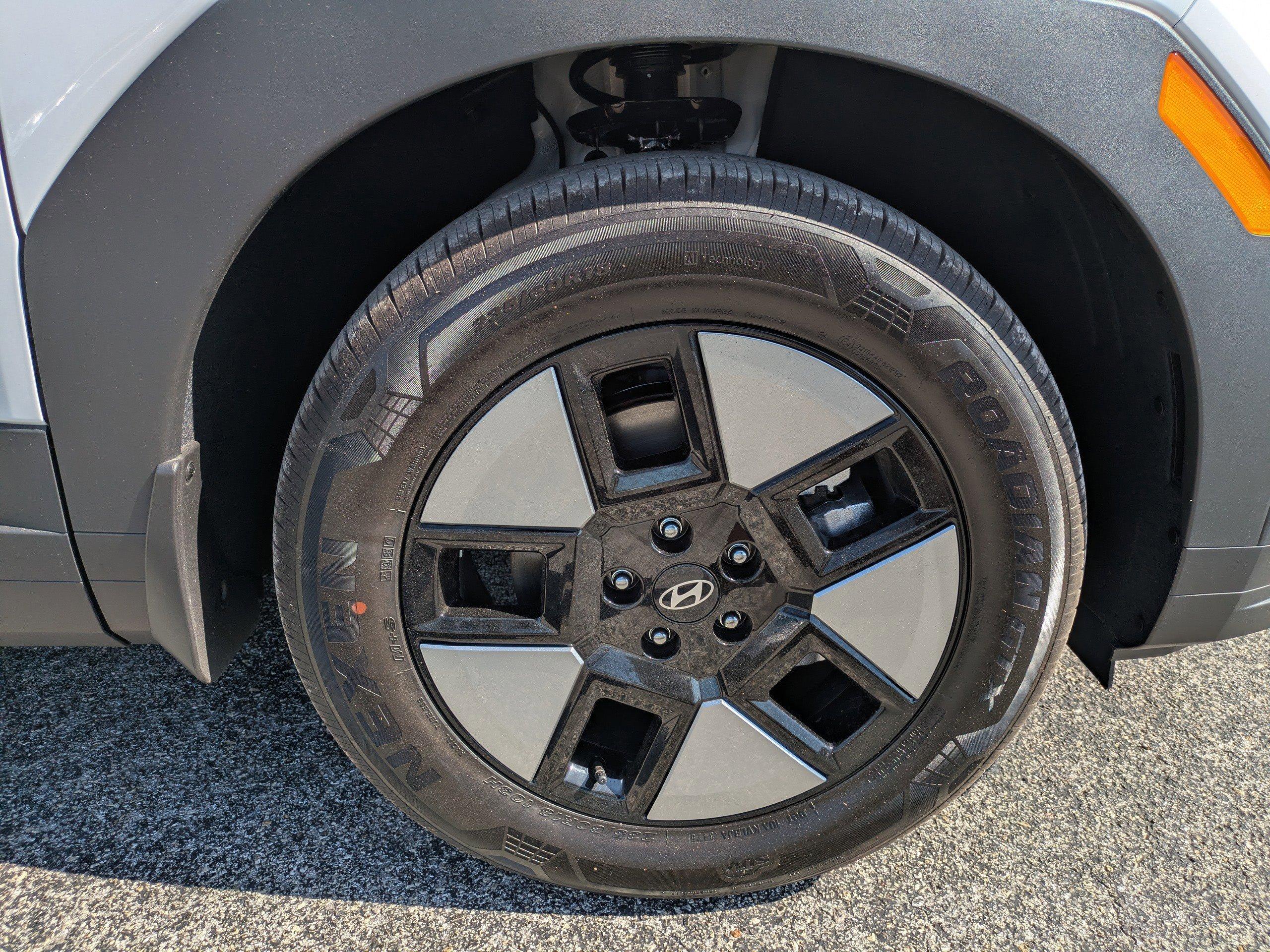 Hyundai Santa Fe Hybrid Se Front Wheel Drive Sport Utility - Thumbnail 8