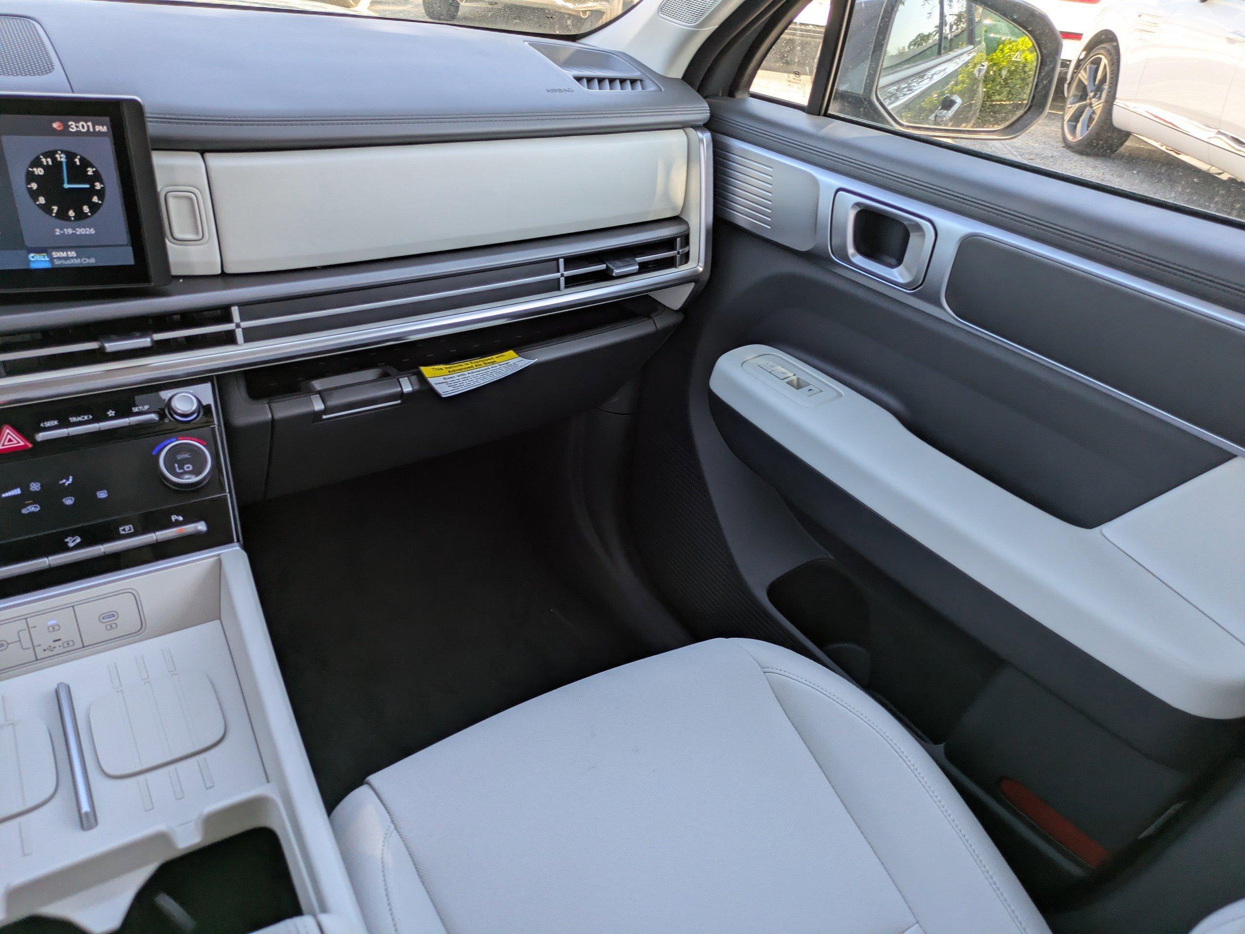 Hyundai Santa Fe Hybrid Se Front Wheel Drive Sport Utility - Thumbnail 12