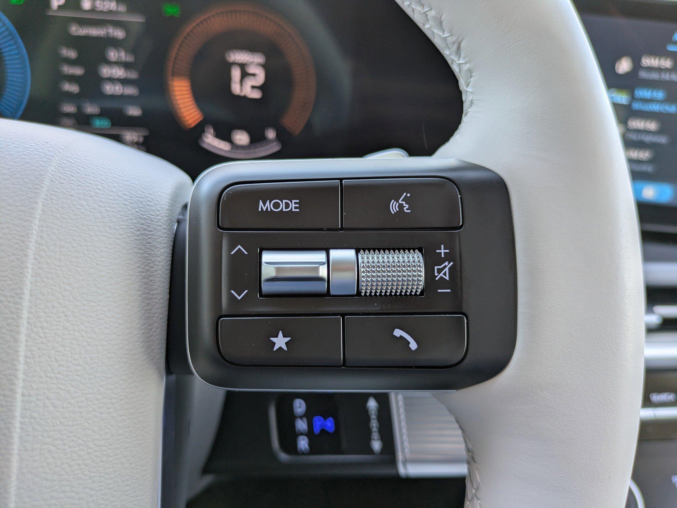 Hyundai Santa Fe Hybrid Se Front Wheel Drive Sport Utility - Thumbnail 20