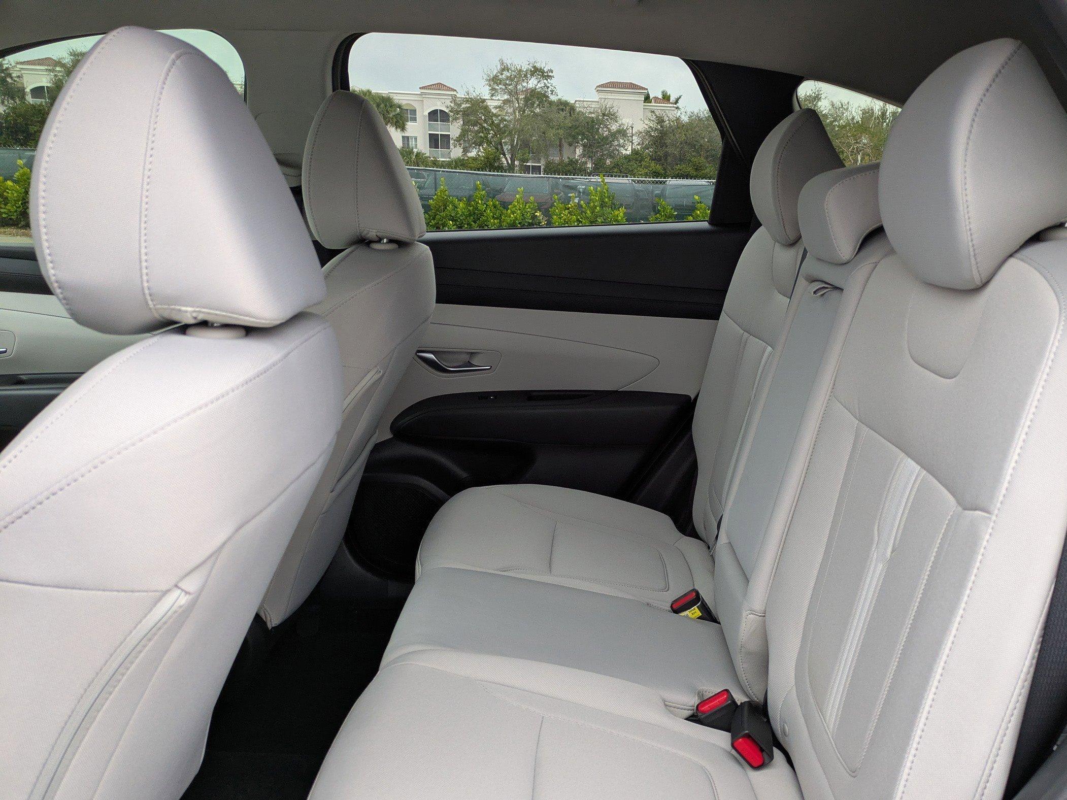 Hyundai Tucson Sel Fwd Front Wheel Drive Sport Utility - Thumbnail 15