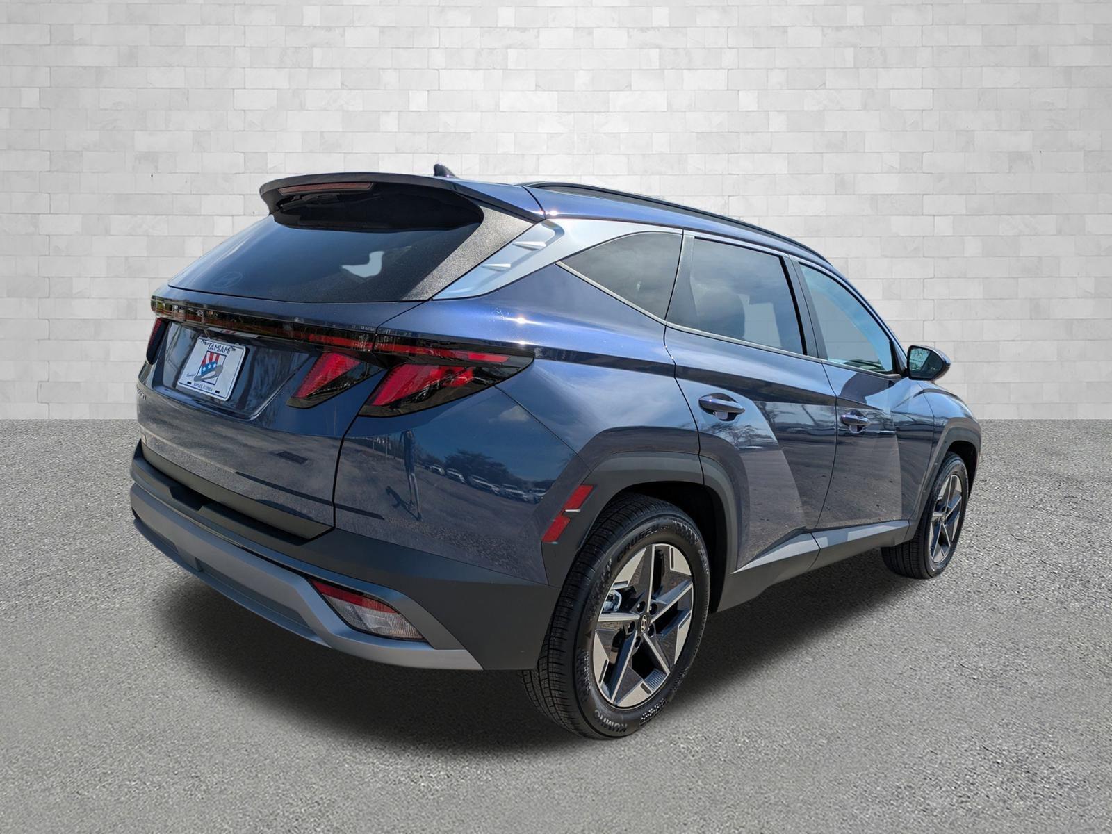 Hyundai Tucson Sel Fwd Front Wheel Drive Sport Utility - Thumbnail 3