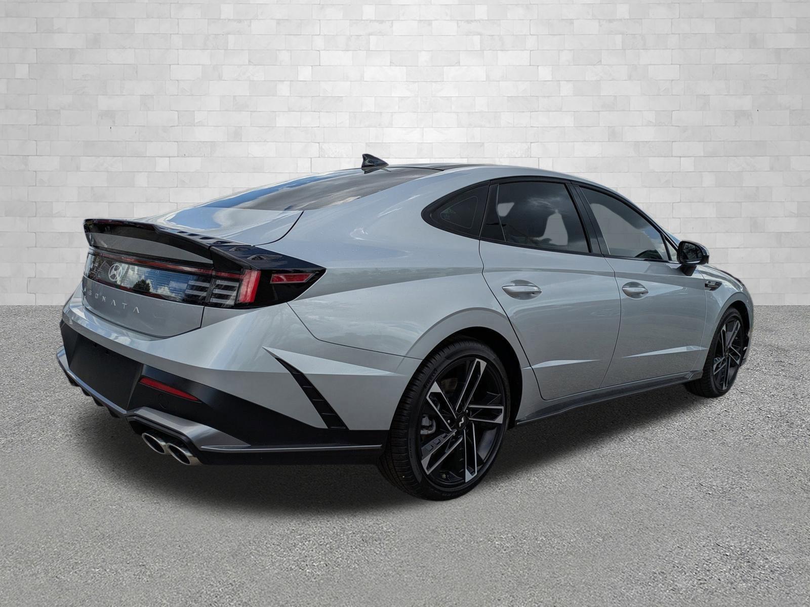 Hyundai Sonata N Line Front Wheel Drive 4Dr Car - Thumbnail 3