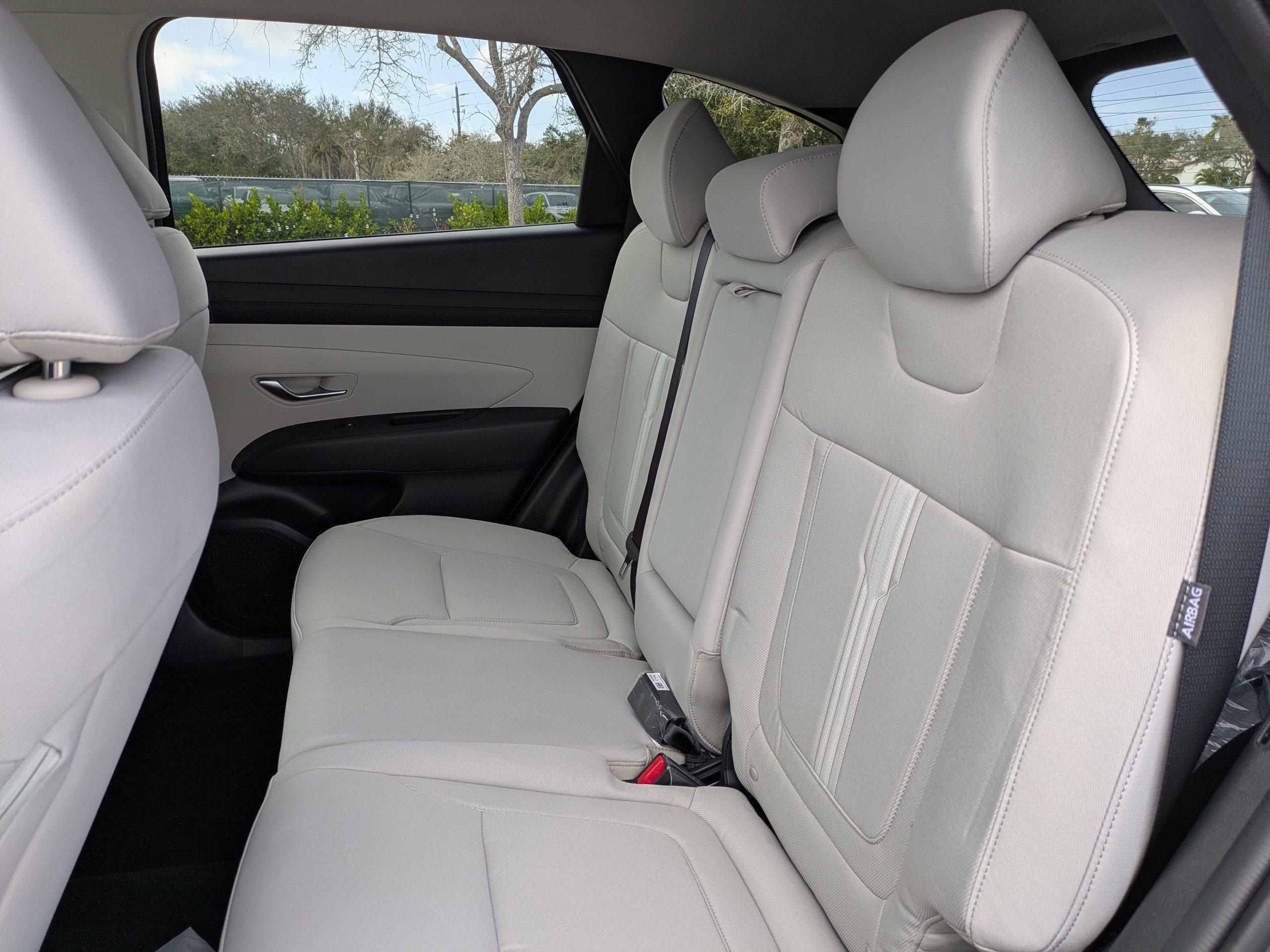 Hyundai Tucson Sel Fwd Front Wheel Drive Sport Utility - Thumbnail 15