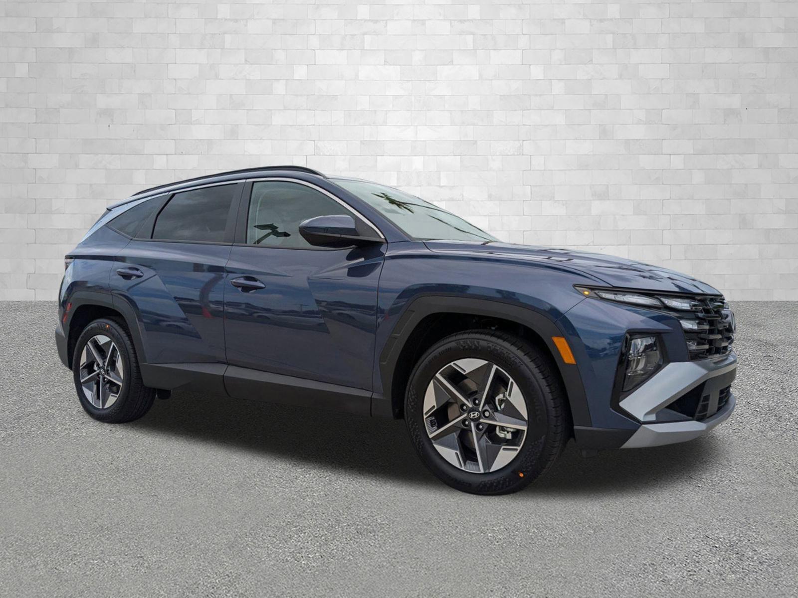 Hyundai Tucson Sel Fwd Front Wheel Drive Sport Utility - Thumbnail 2