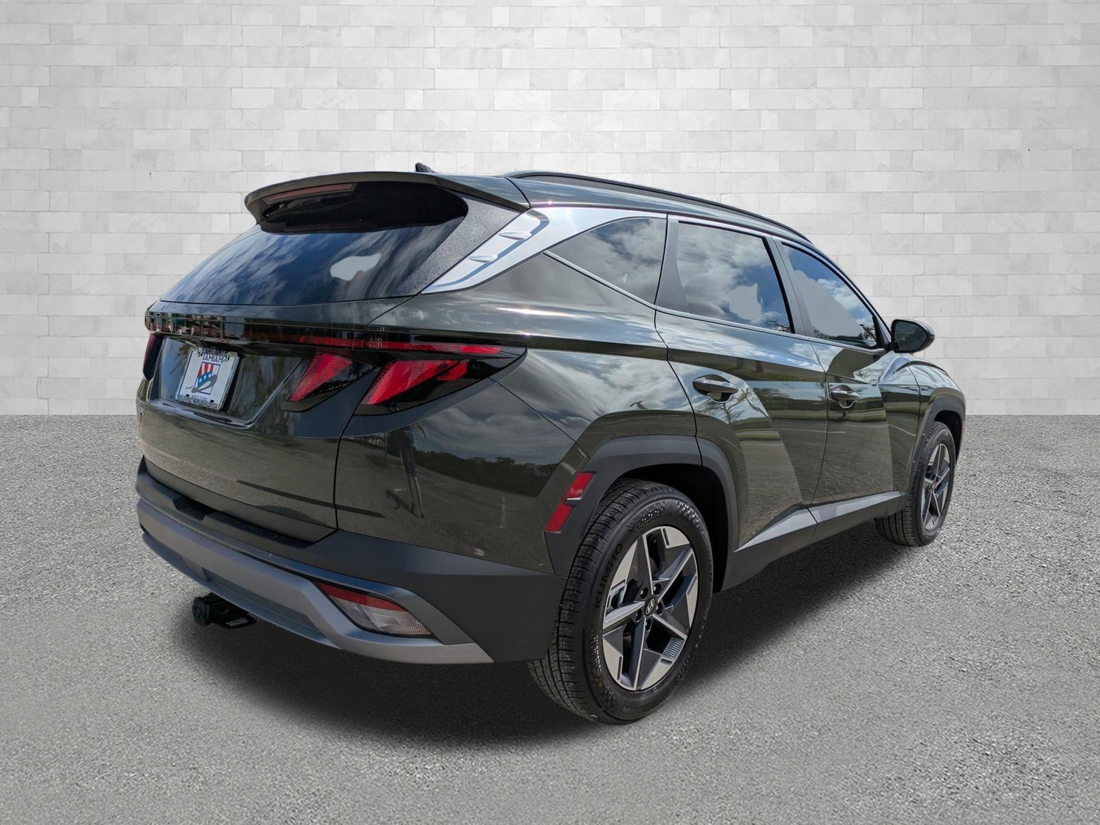 Hyundai Tucson Sel Fwd Front Wheel Drive Sport Utility - Thumbnail 3