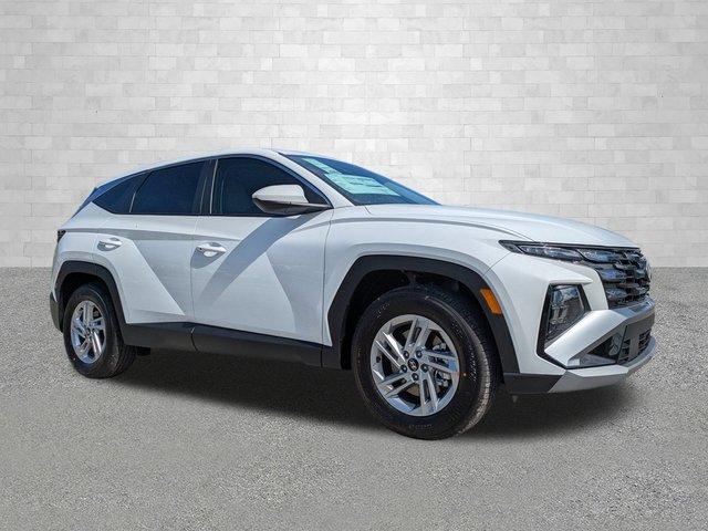 Hyundai Tucson Se Fwd Front Wheel Drive Sport Utility - View 1