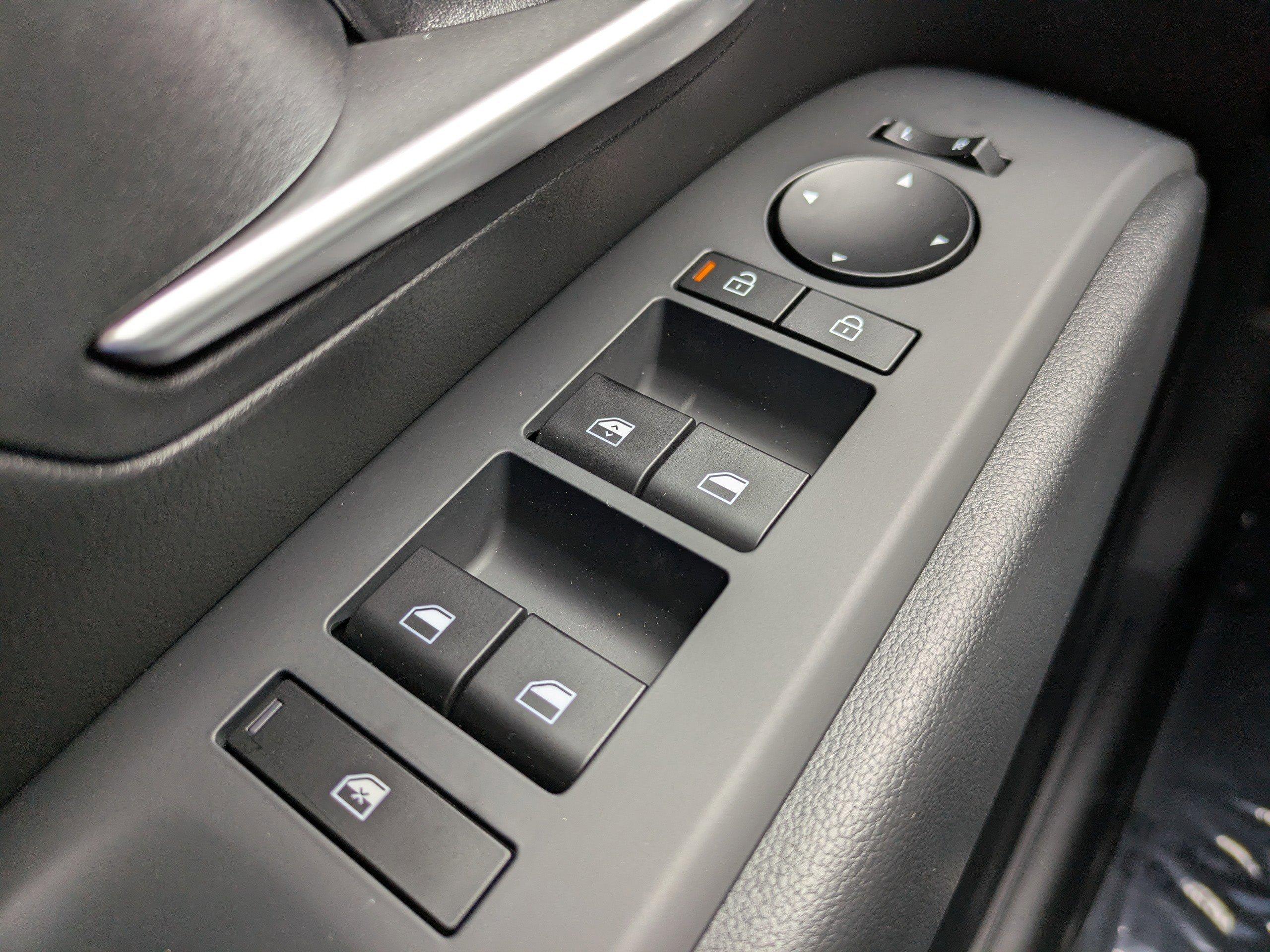 Hyundai Tucson Se Fwd Front Wheel Drive Sport Utility - Thumbnail 15