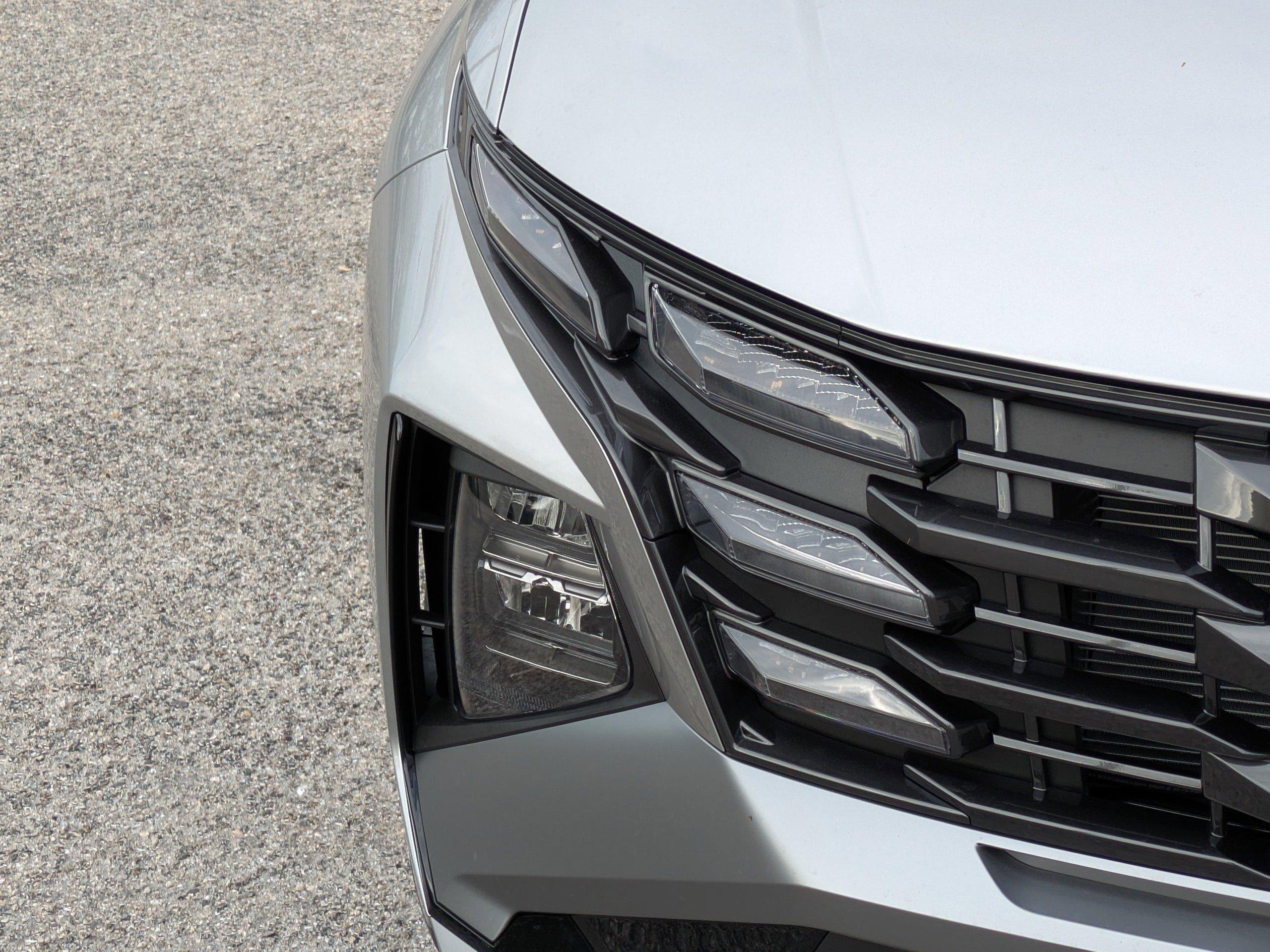 Hyundai Tucson Se Fwd Front Wheel Drive Sport Utility - Thumbnail 7