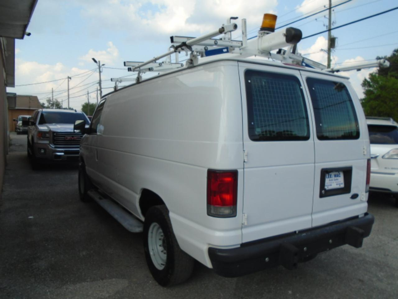 Ford Econoline Cargo Vane-250 Commercial - Thumbnail 4