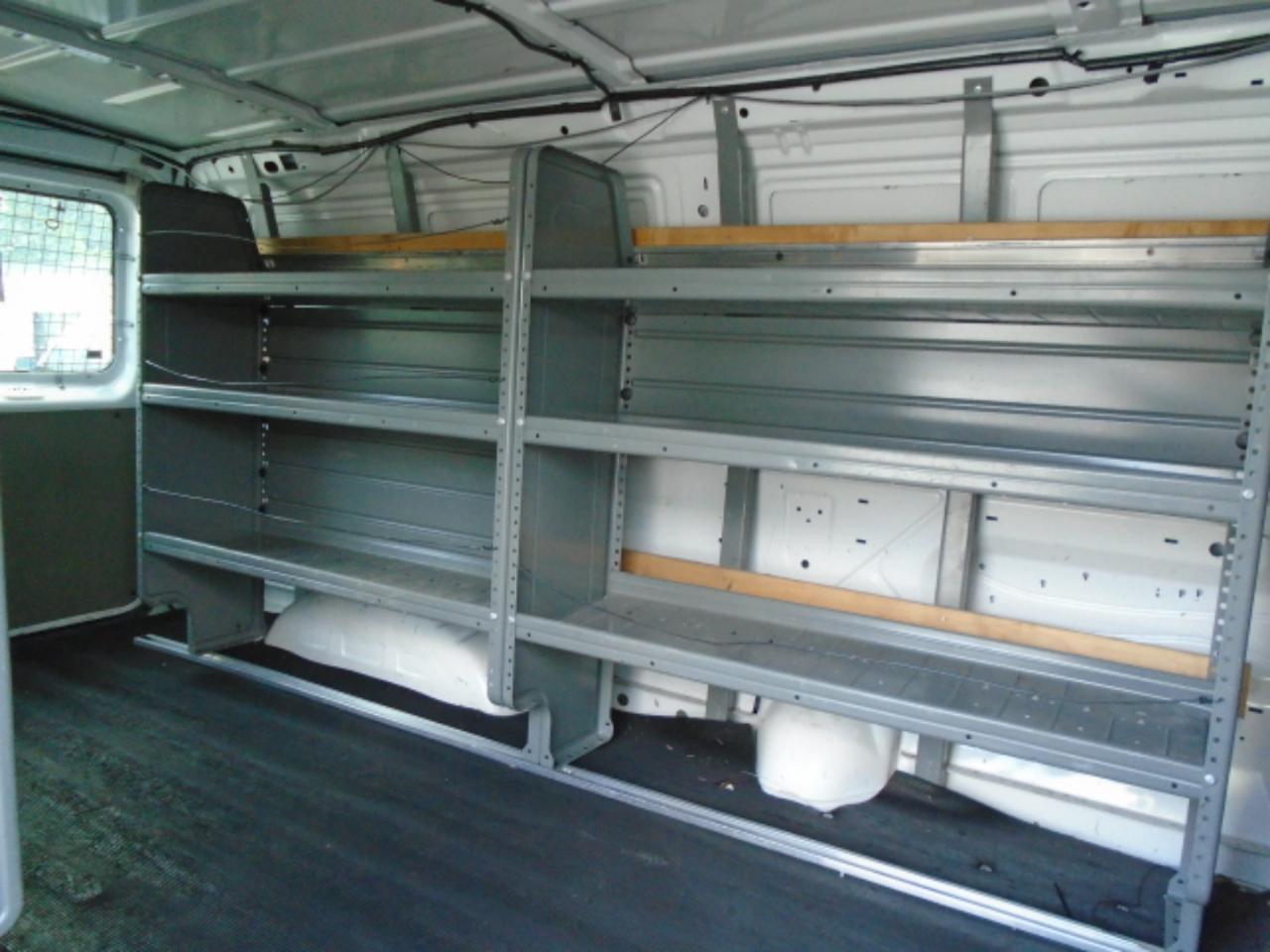 Ford Econoline Cargo Vane-250 Commercial - Thumbnail 10