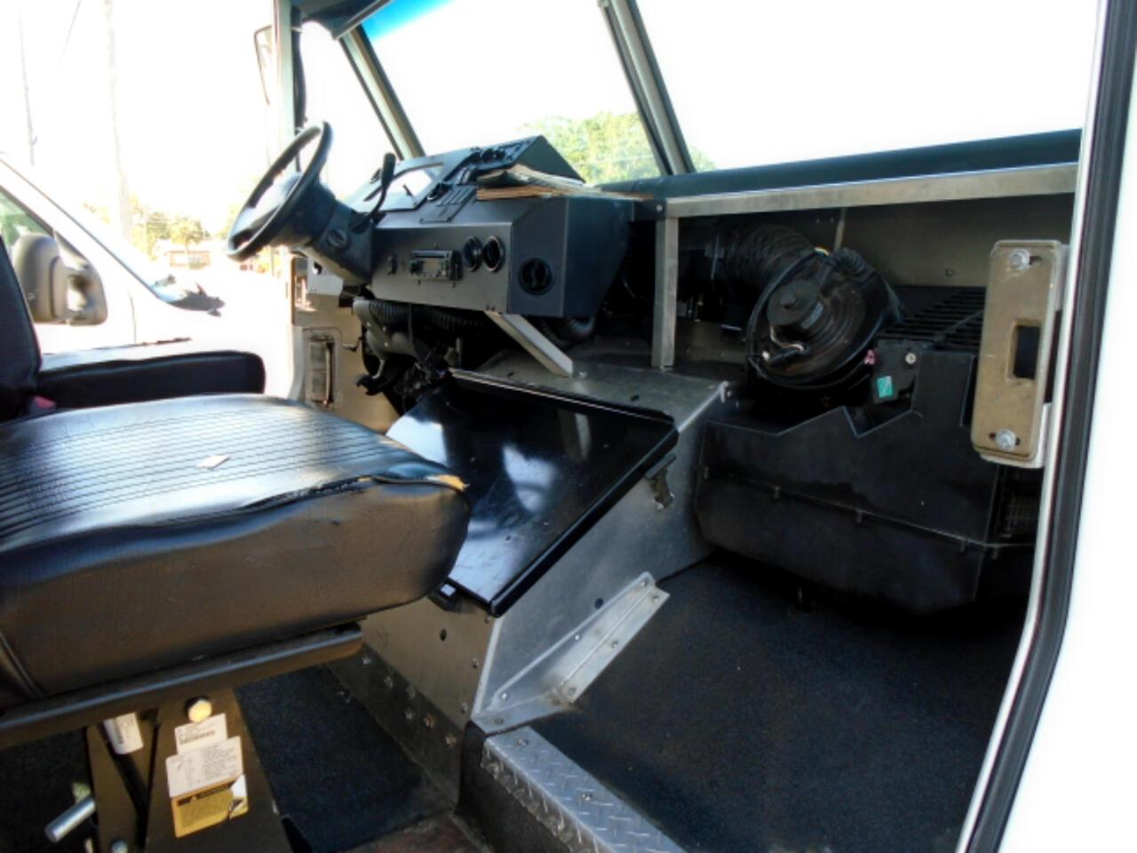 Ford Econoline Commercial Chassise-350 Stripped Chassis 158" - Thumbnail 10