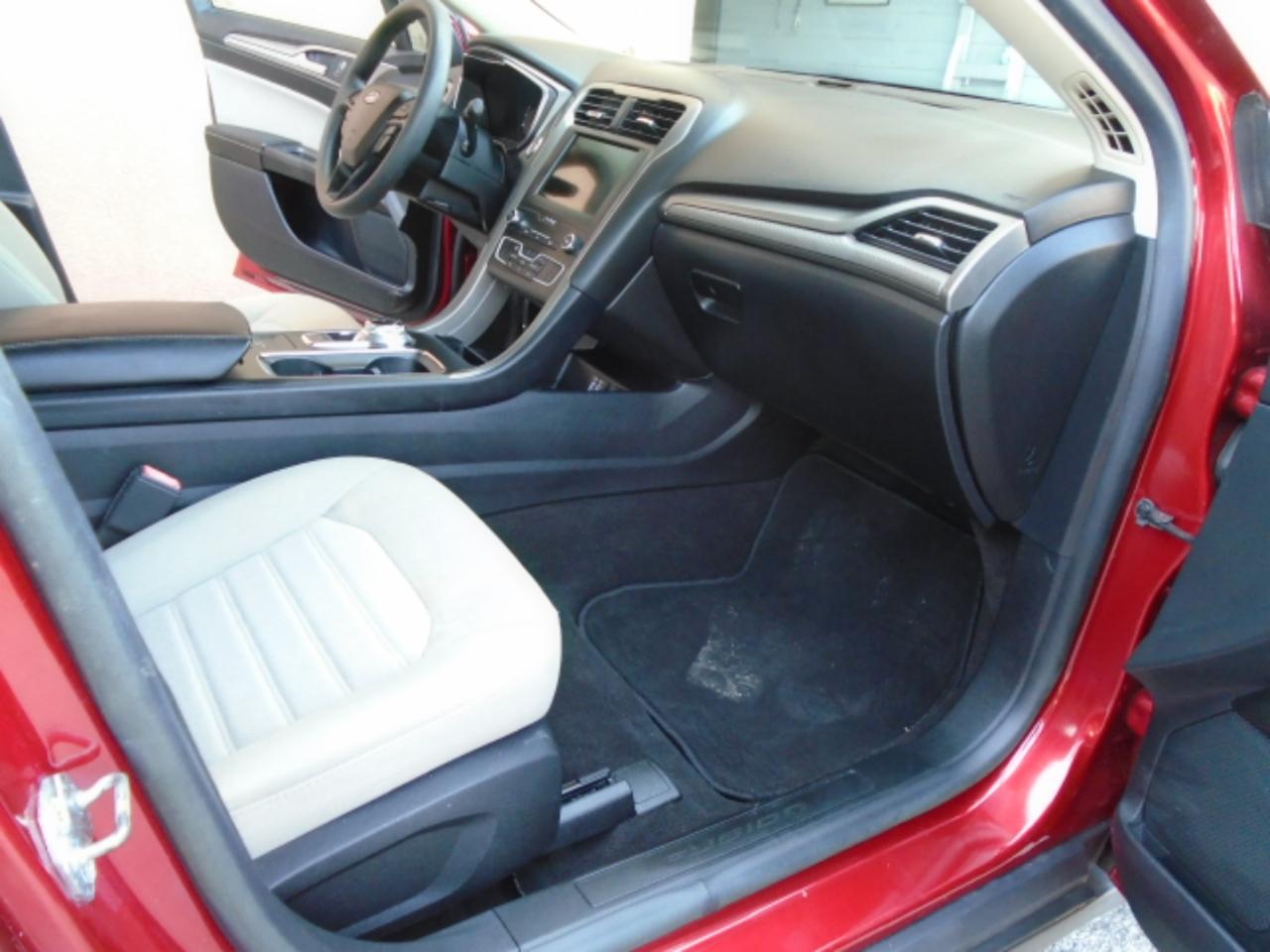 Ford Fusions Fwd - Thumbnail 7