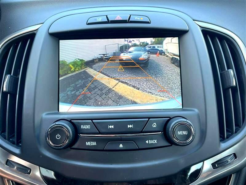 Buick Lacrosse - Thumbnail 16