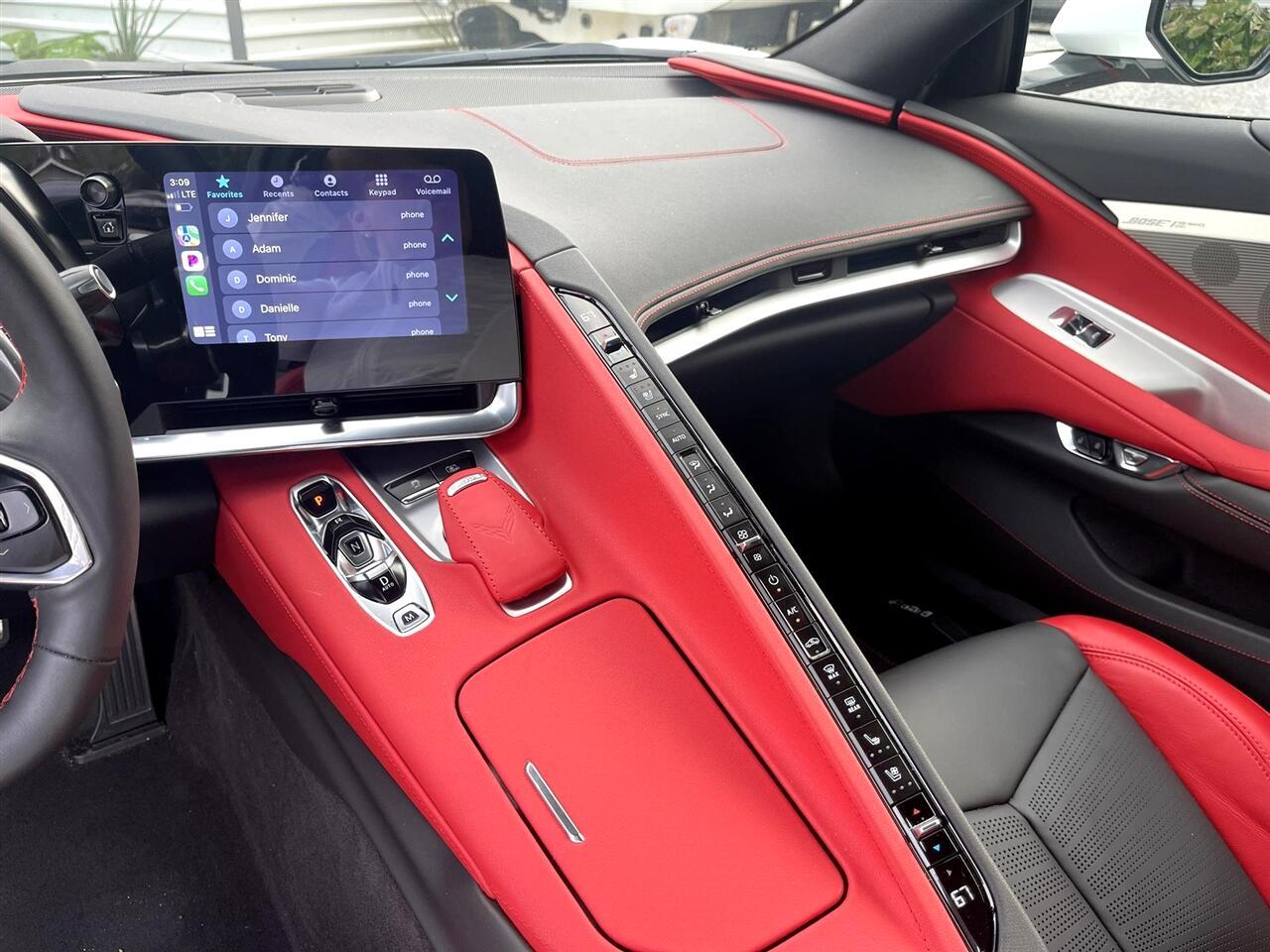 Chevrolet Corvette - Thumbnail 18