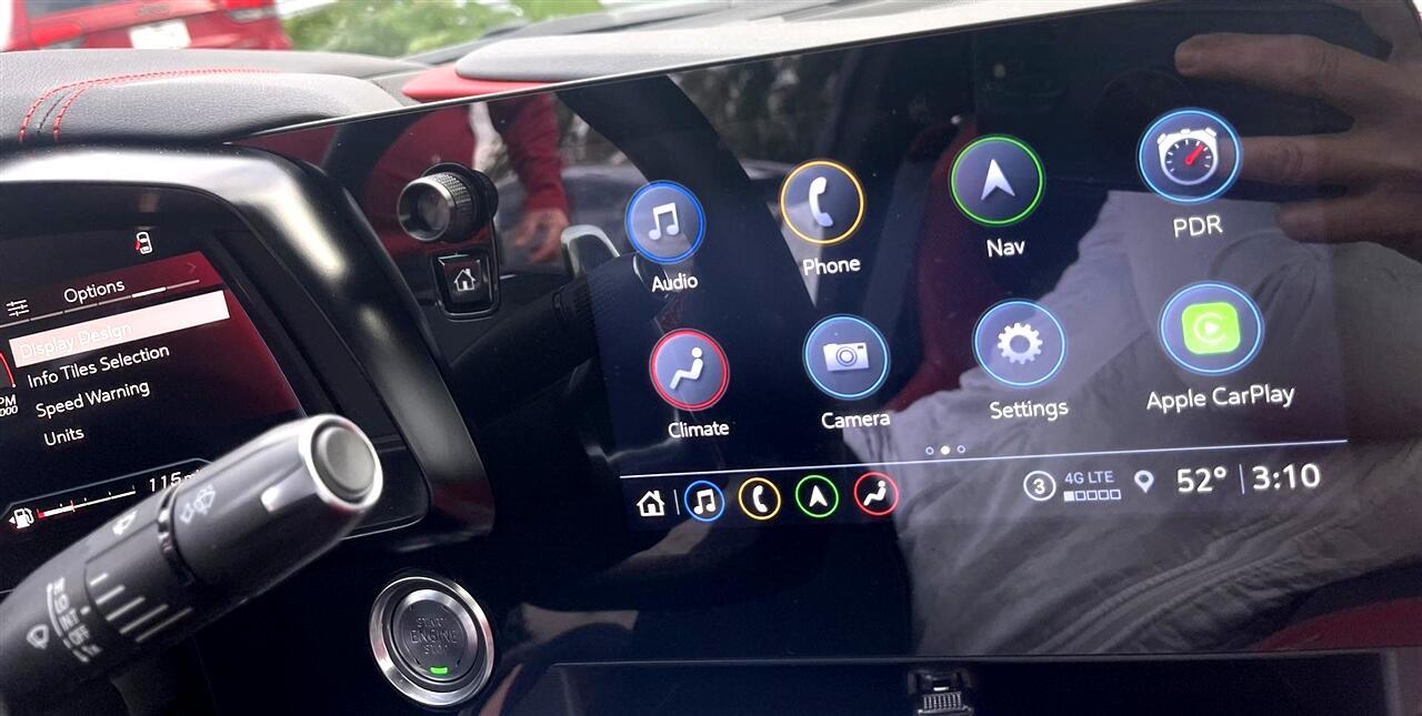 Chevrolet Corvette - Thumbnail 20