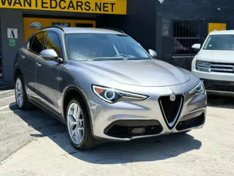 Alfa Romeo Stelvio Sport Utility 4D - Thumbnail 5