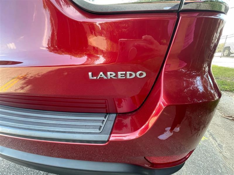 Jeep Grand Cherokee - Thumbnail 6