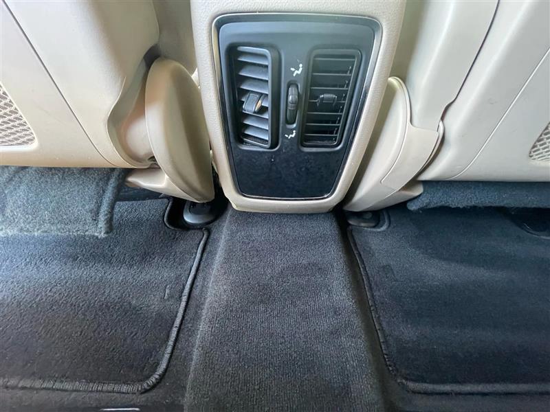 Jeep Grand Cherokee - Thumbnail 15