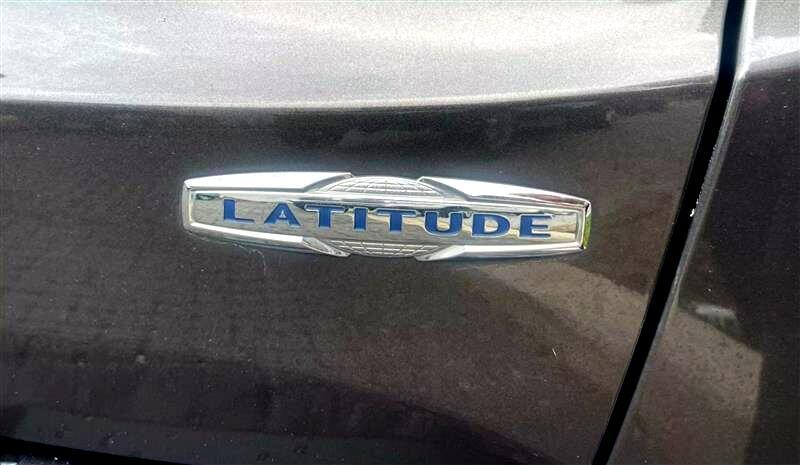 Jeep Renegade - Thumbnail 16