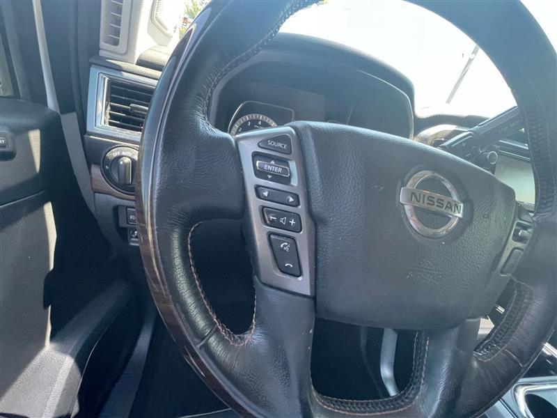 Nissan Titan - Thumbnail 11
