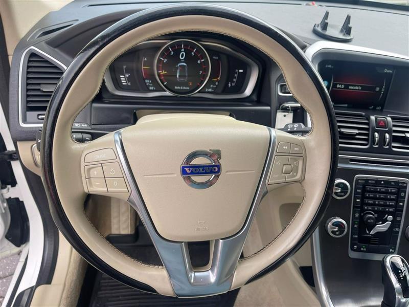 Volvo Xc60 - Thumbnail 13