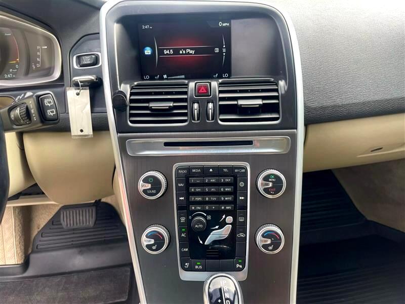 Volvo Xc60 - Thumbnail 17