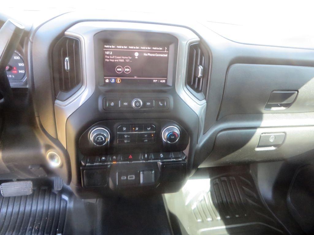 Chevrolet Silverado 1500 - Thumbnail 18