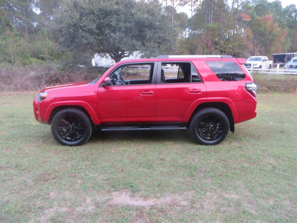 Toyota 4Runnersr5 - View 1