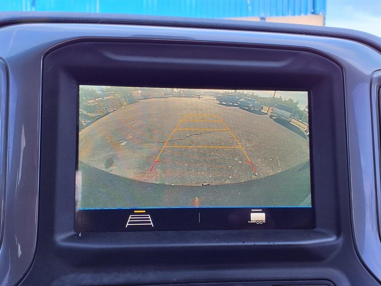 Chevrolet Silverado 1500Trail Boss Custom Crew Cab 4Wd - Thumbnail 7