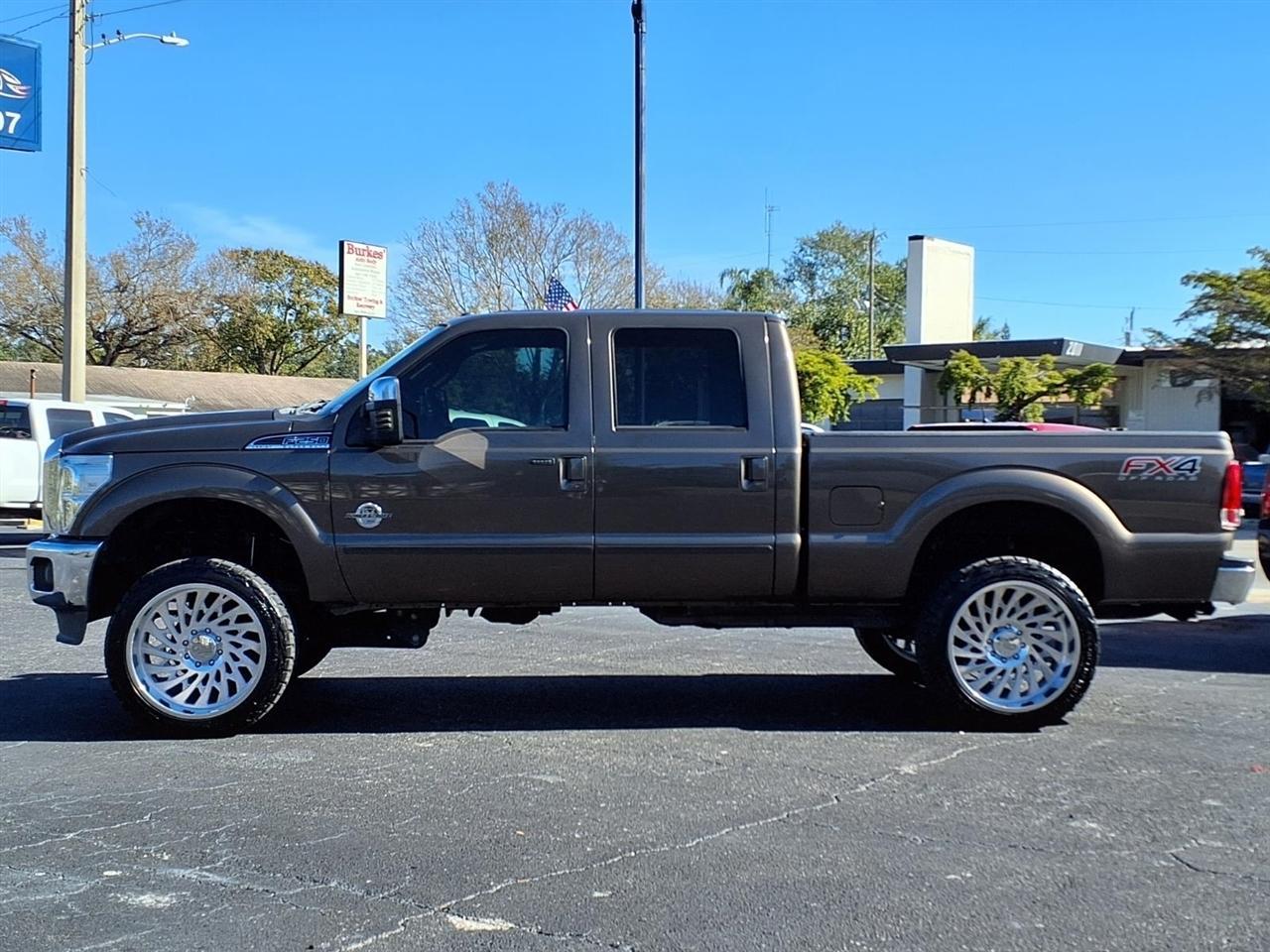 Ford F-250 Sdlariat Crew Cab 4Wd - Thumbnail 19