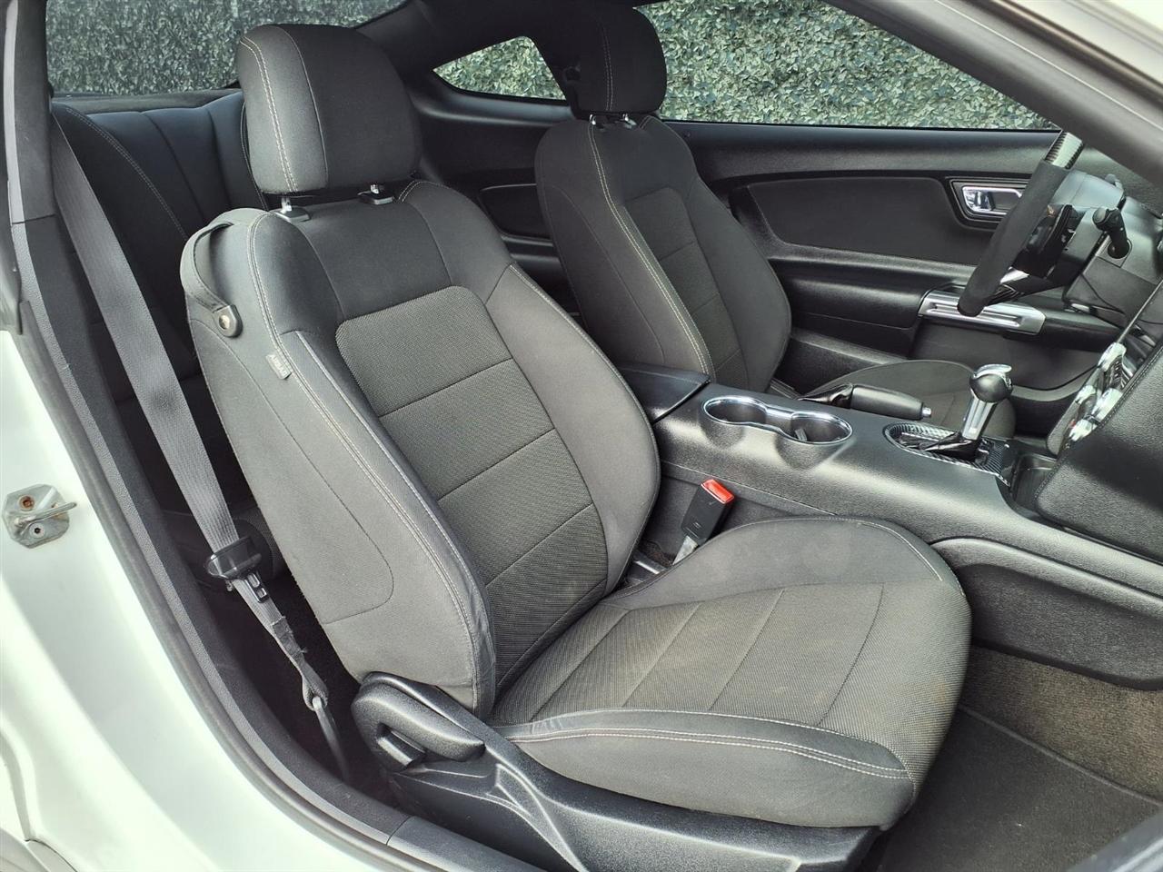 Ford Mustang - Thumbnail 20