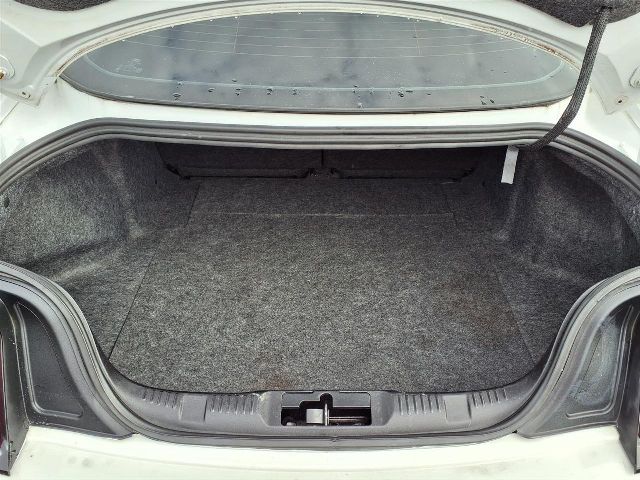 Ford Mustang - Thumbnail 12