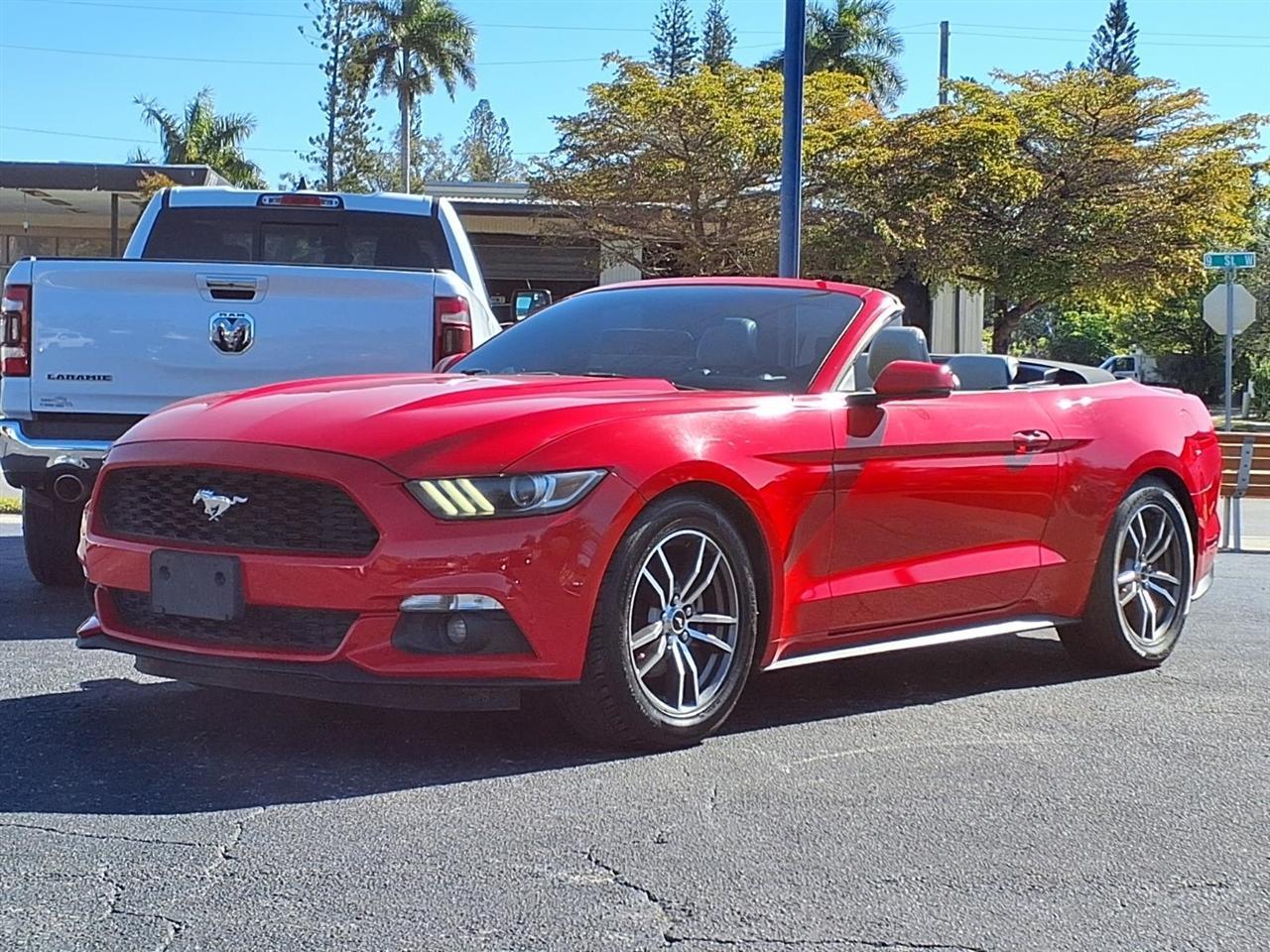 Ford Mustang2Dr Conv Ecoboost Premium - Thumbnail 17