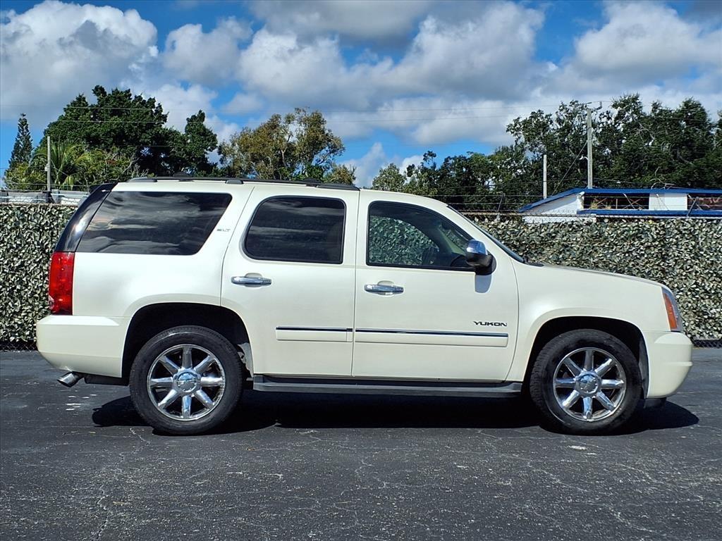 Gmc Yukon - Thumbnail 3