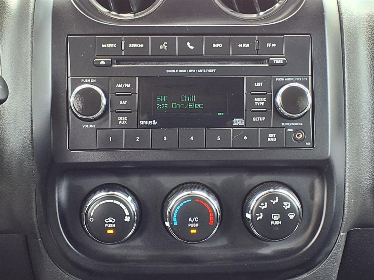 Jeep Compass - Thumbnail 6