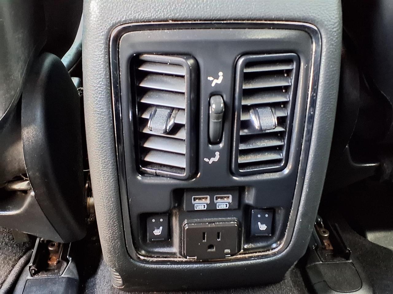 Jeep Grand Cherokee - Thumbnail 14