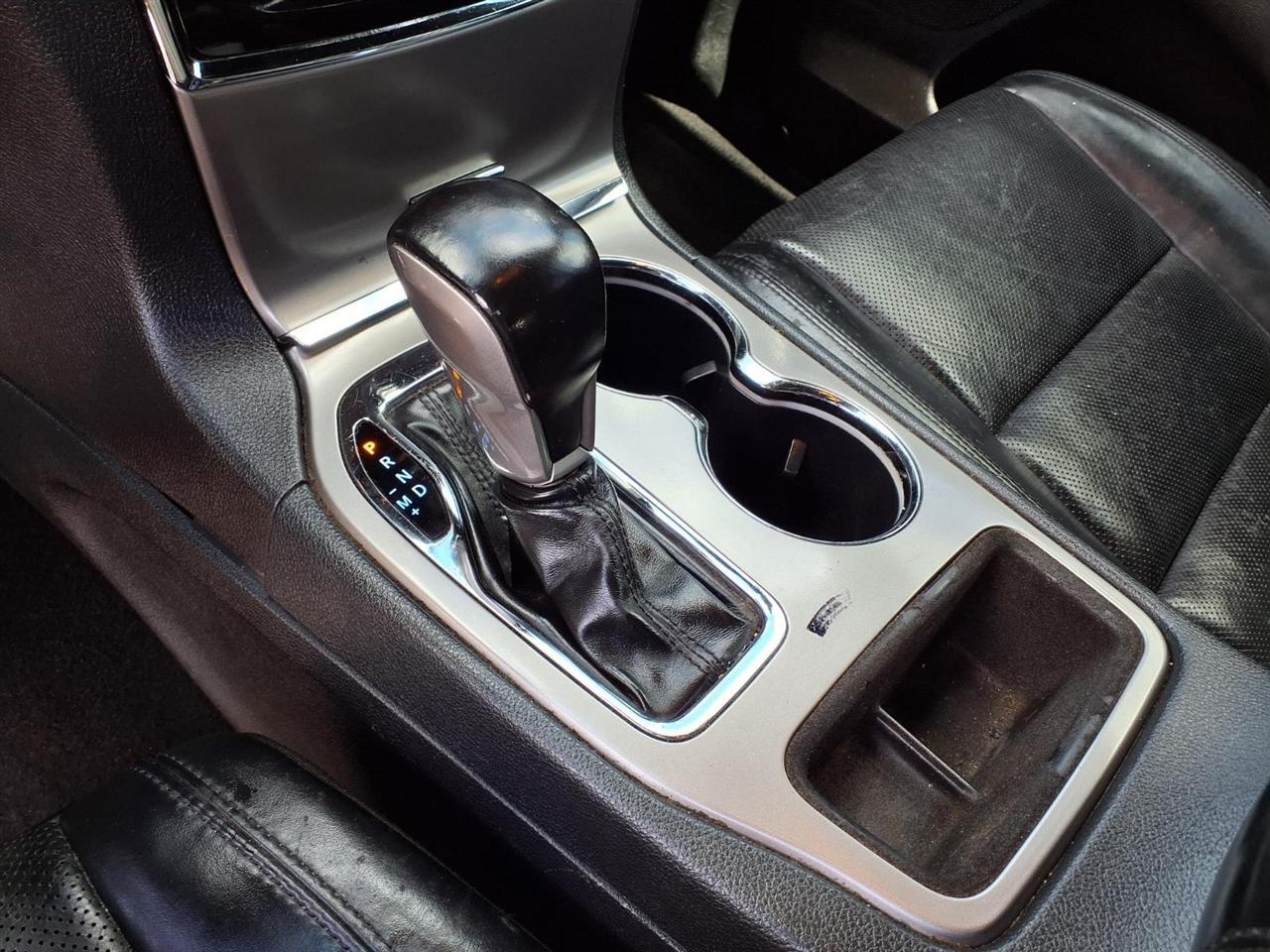 Jeep Grand Cherokee - Thumbnail 9