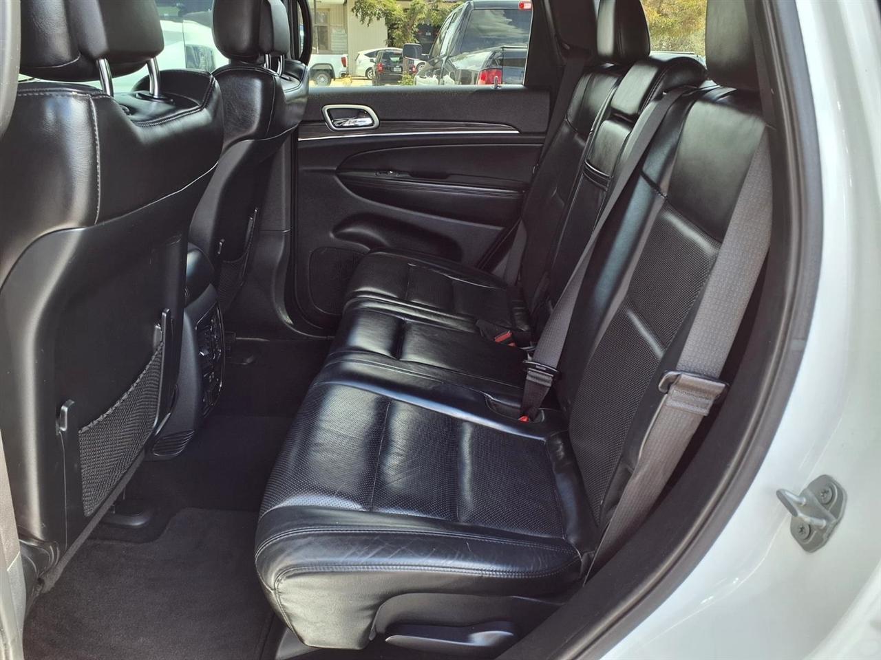 Jeep Grand Cherokee - Thumbnail 13