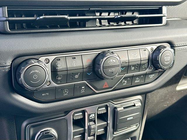 Jeep Wrangler Rubicon 4Wd - Thumbnail 11