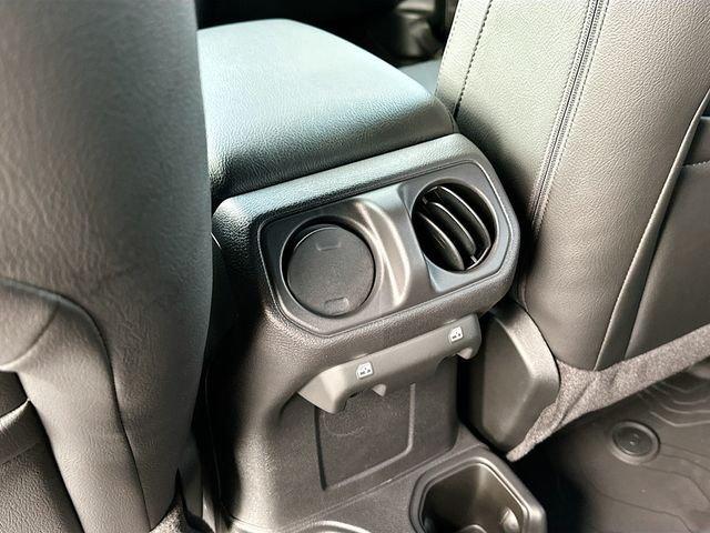 Jeep Wrangler Sport S 4Wd - Thumbnail 18