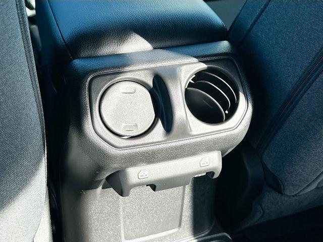 Jeep Wrangler Sport 4Wd - Thumbnail 18