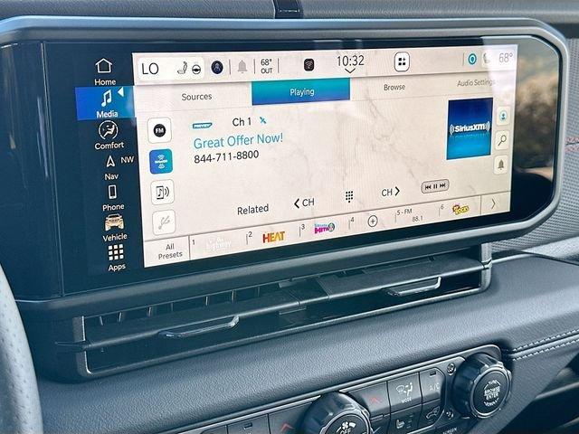 Jeep Wrangler 392 With Navigation & 4Wd - Thumbnail 11