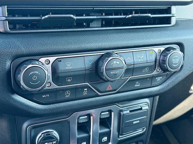 Jeep Wrangler Willys 4Wd - Thumbnail 11