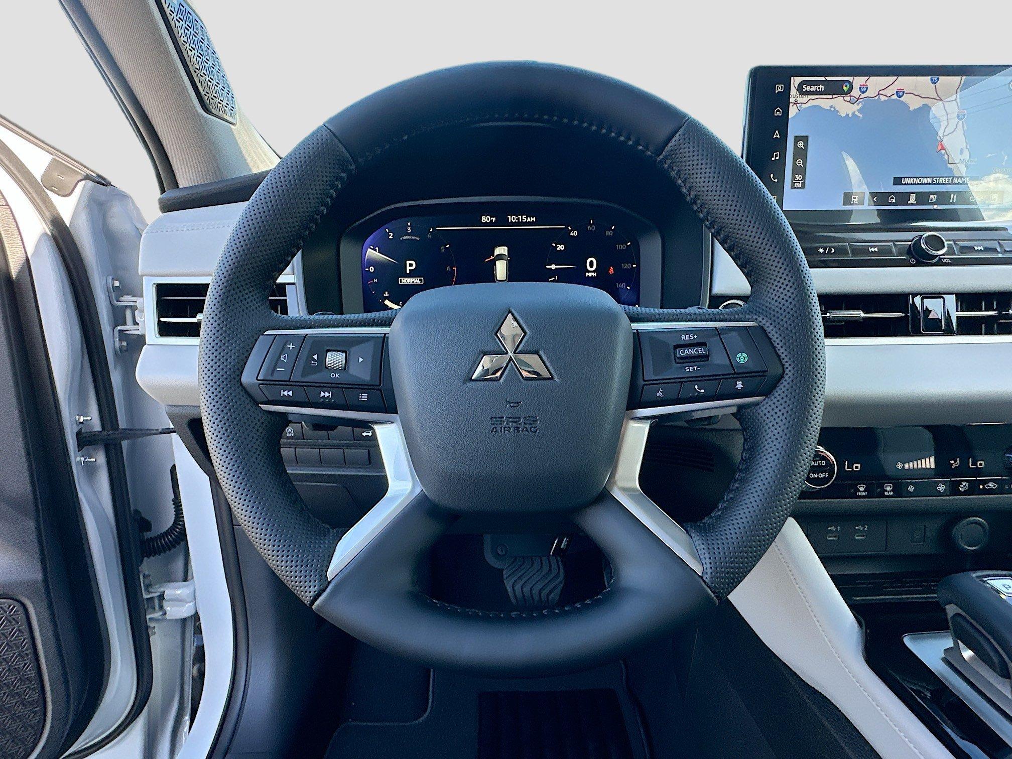 Mitsubishi Outlander Se With Navigation - Thumbnail 8