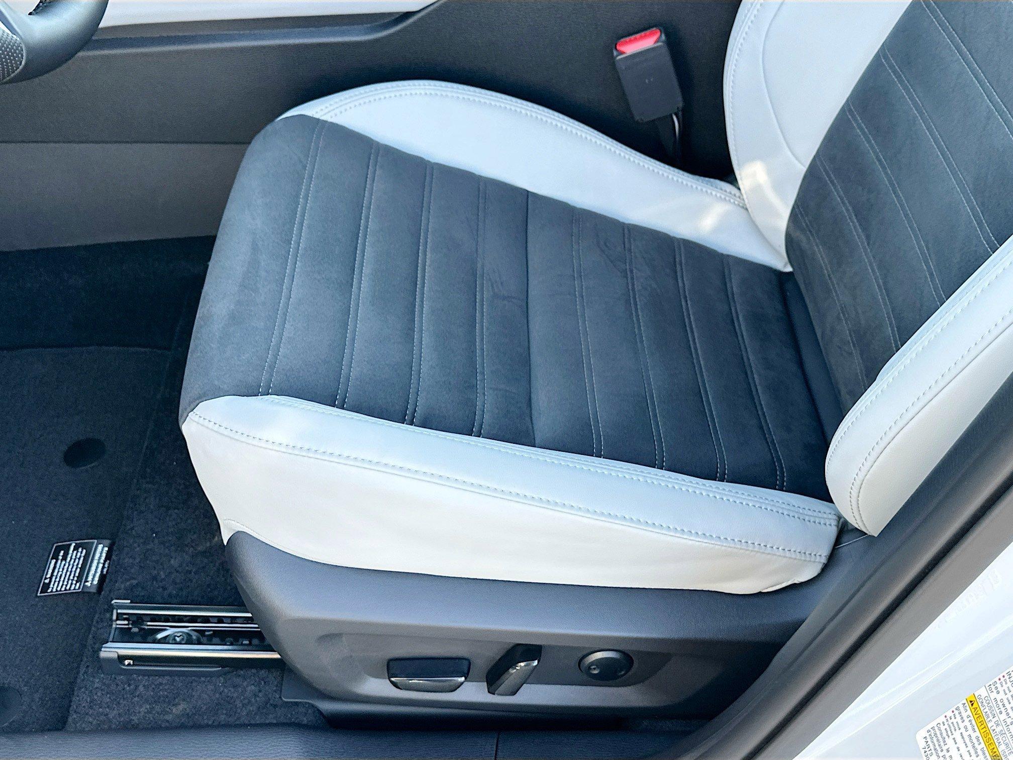 Mitsubishi Outlander Se With Navigation - Thumbnail 15