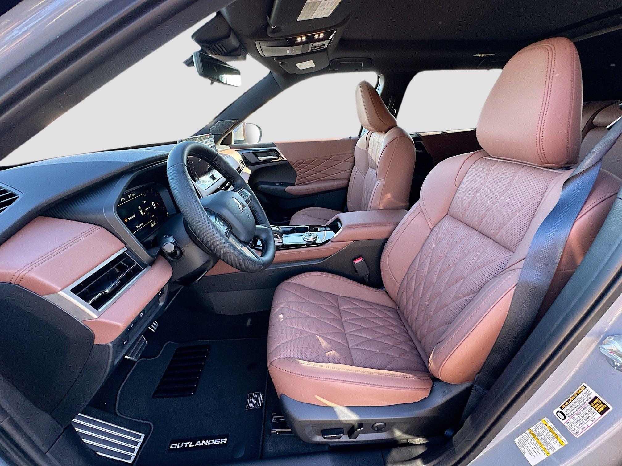 Mitsubishi Outlander Sel With Navigation - Thumbnail 16