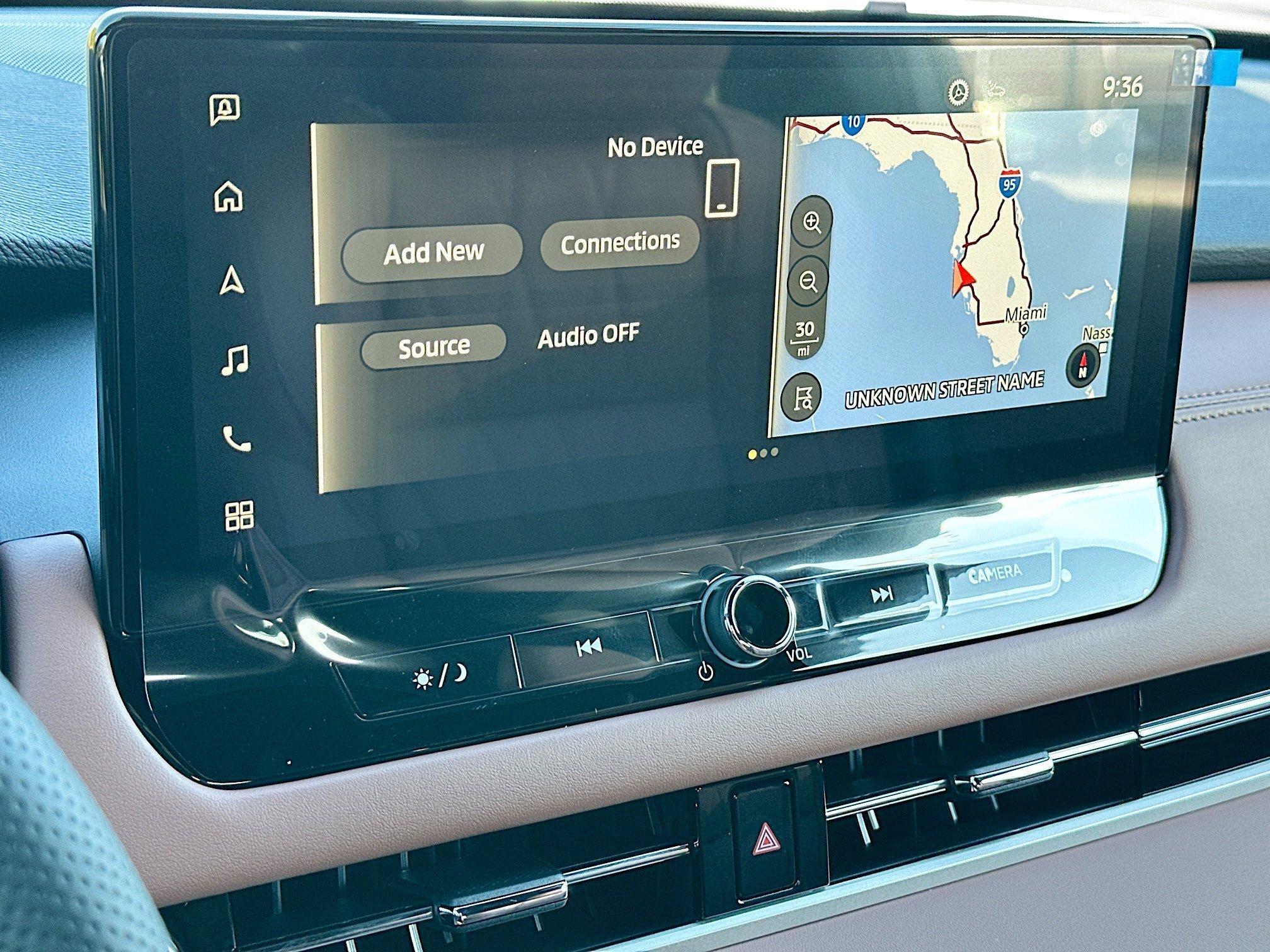 Mitsubishi Outlander Sel With Navigation - Thumbnail 11