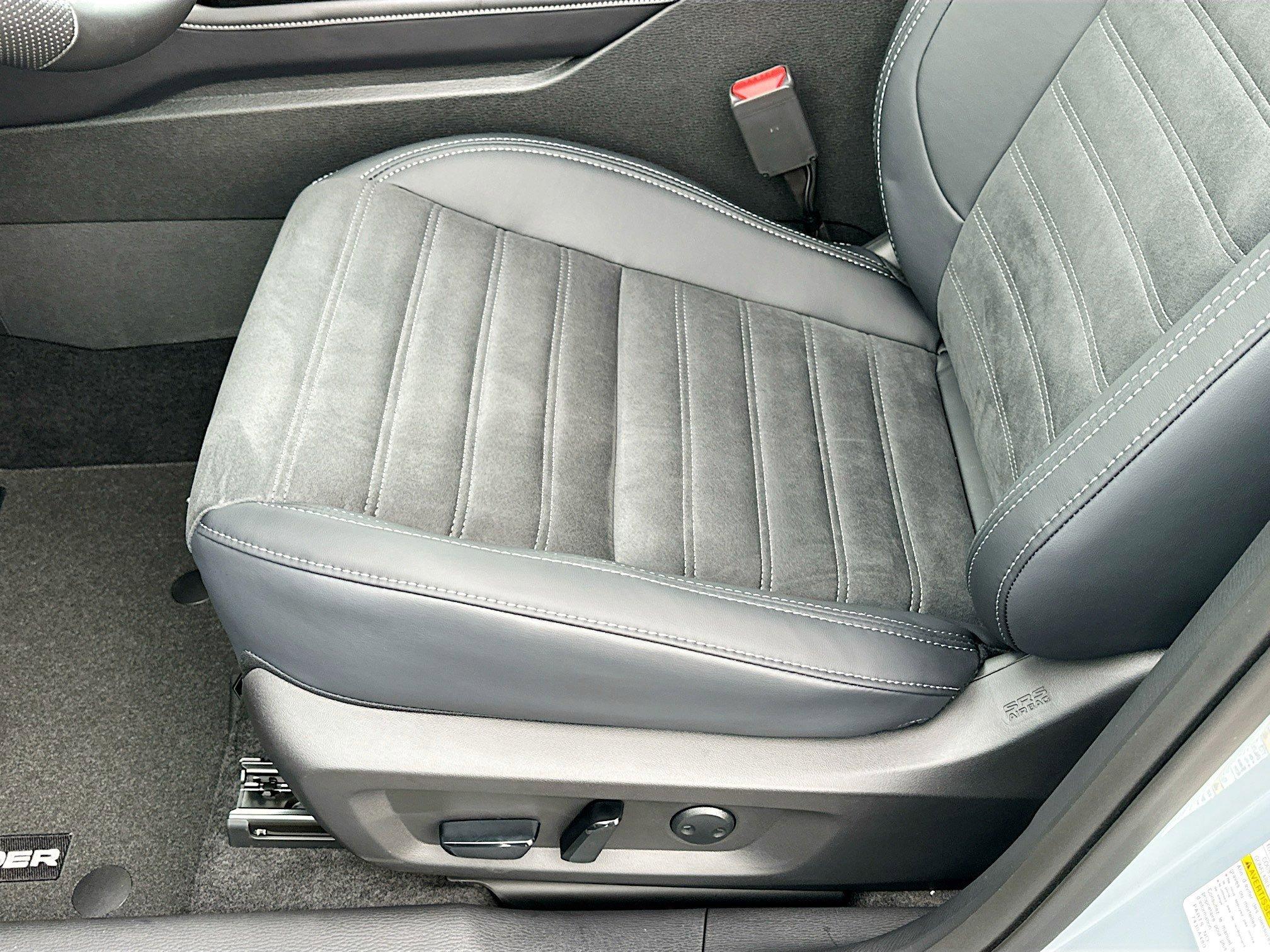 Mitsubishi Outlander Se With Navigation - Thumbnail 15